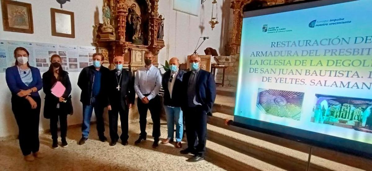 Acto de entrega del artesonado restaurado de la iglesia de Puebla de Yeltes