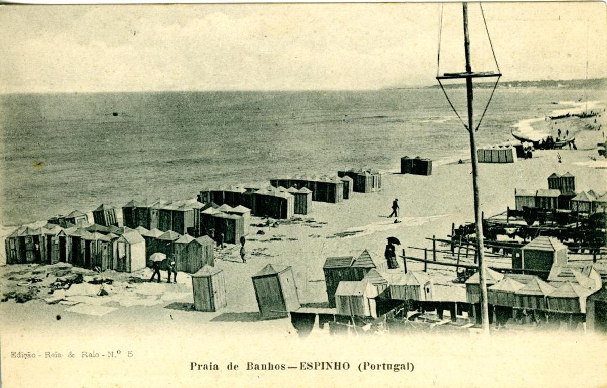 Las casetas de playa poblaban la playa de Espinho a finales del XIX. | COLECCIÓN CARLOS MORAIS GAIO