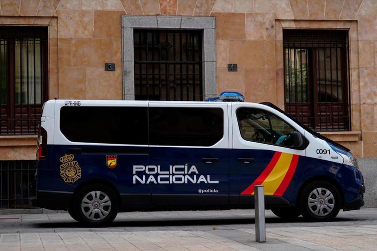 Patrulla de la policía Nacional.