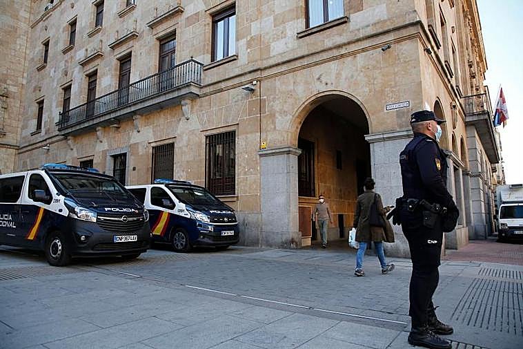 La Policía Nacional vigiló los accesos al Palacio de Justicia con motivo de la ratificación