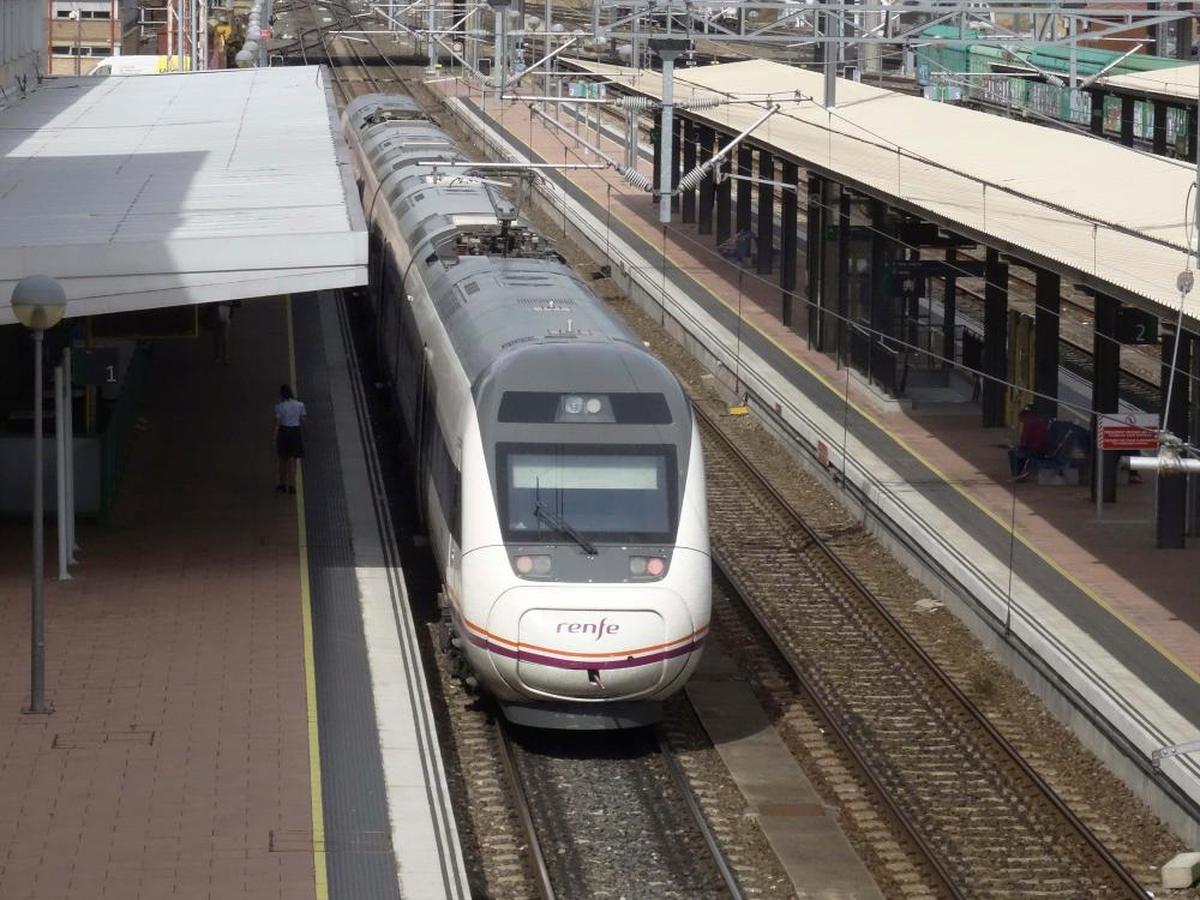 Un tren Alvia Salamanca-Madrid.