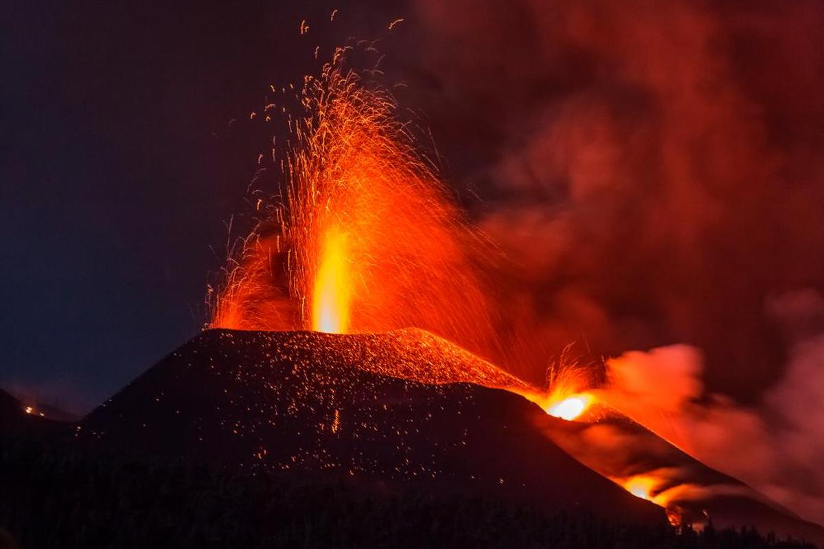 Lava y piroclastos emitidos por el volcán de Cumbre Vieja