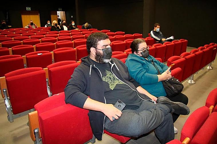 Los interesados en las parcelas de Los Páramos de Villamayor