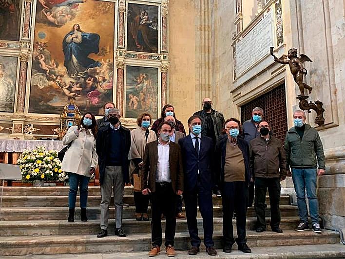 Foto familia de la presentación ‘Las llaves de la ciudad’.