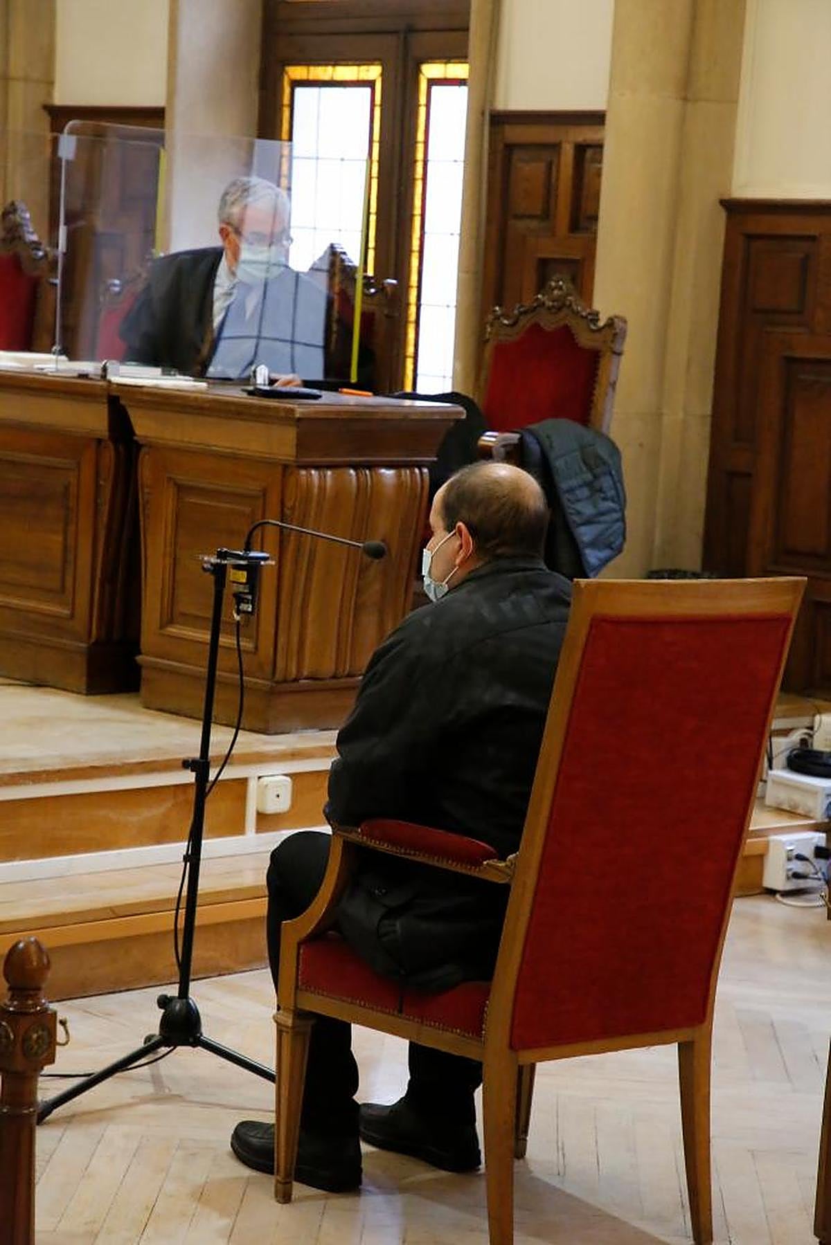 A.F.R., al inicio del juicio en la Audiencia Provincial