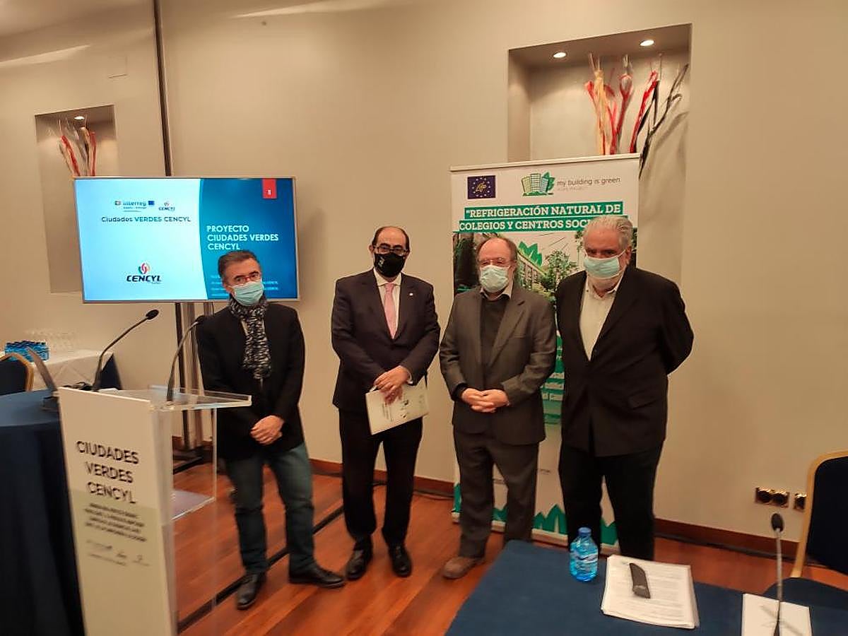 Participantes en la mesa inaugural de la jornada de Ciudades Cencyl en Salamanca