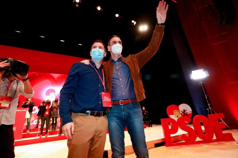 Luis Tudanca y Pedro Sánchez, en el cónclave regional socialista