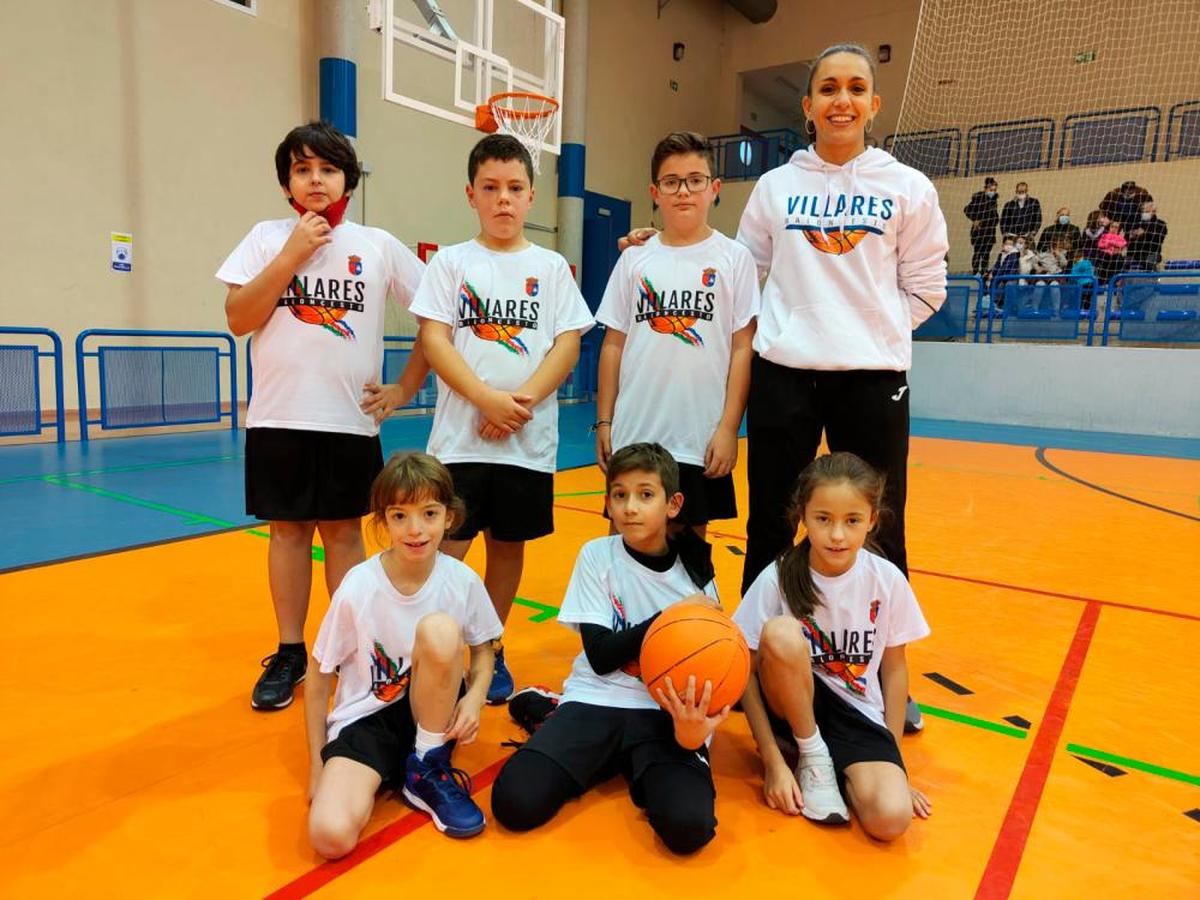 Ayuntamiento de Villares benjamín mixto baloncesto.