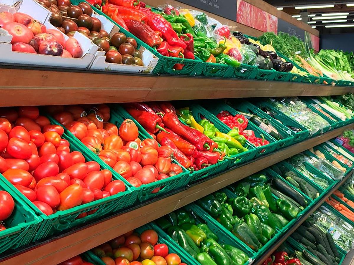 La variedad de frutas de temporada en Supermercados Gadis siempre es una garantía para los consumidores, por la frescura y calidad.