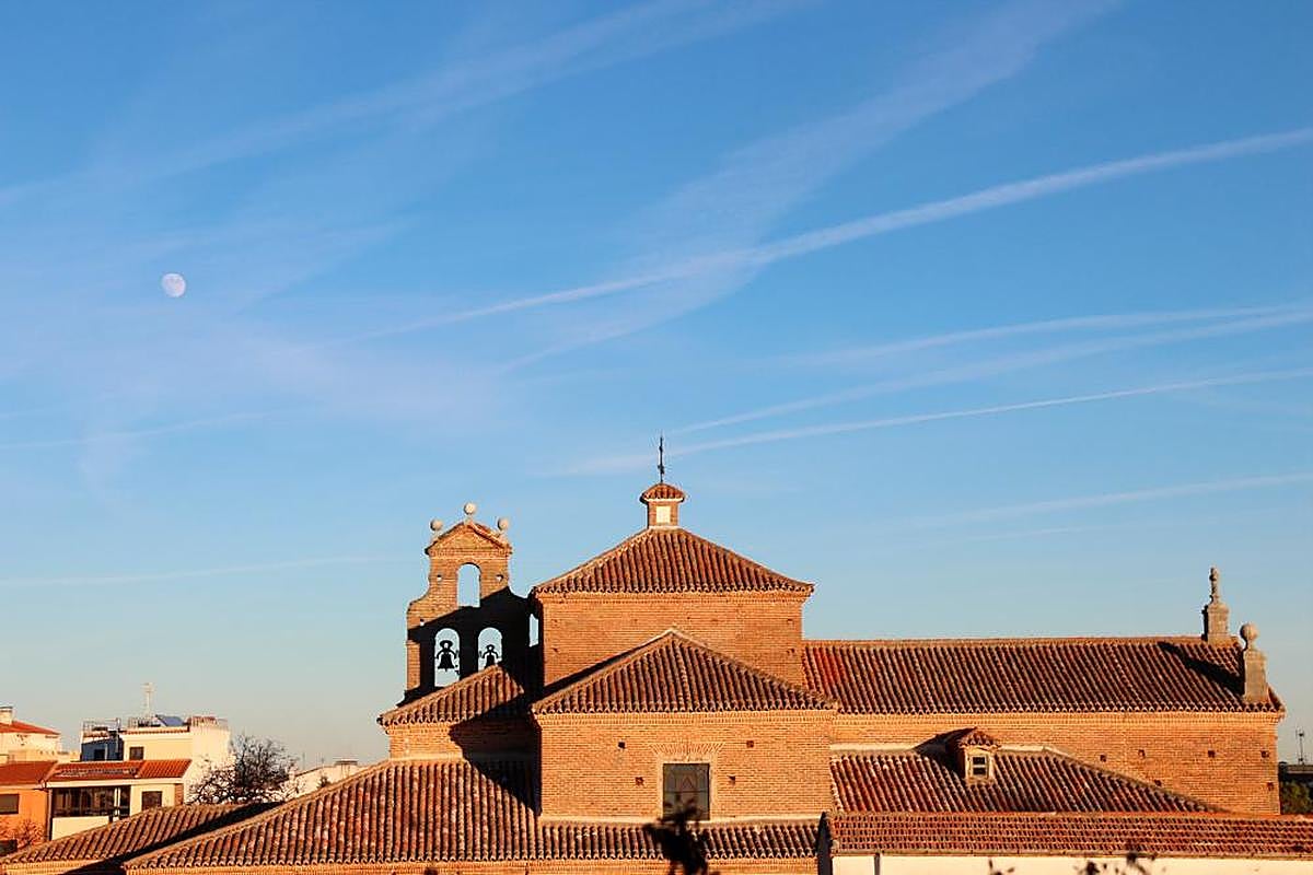 Nueva imagen del tejado del templo tras las obras para quitar las goteras.