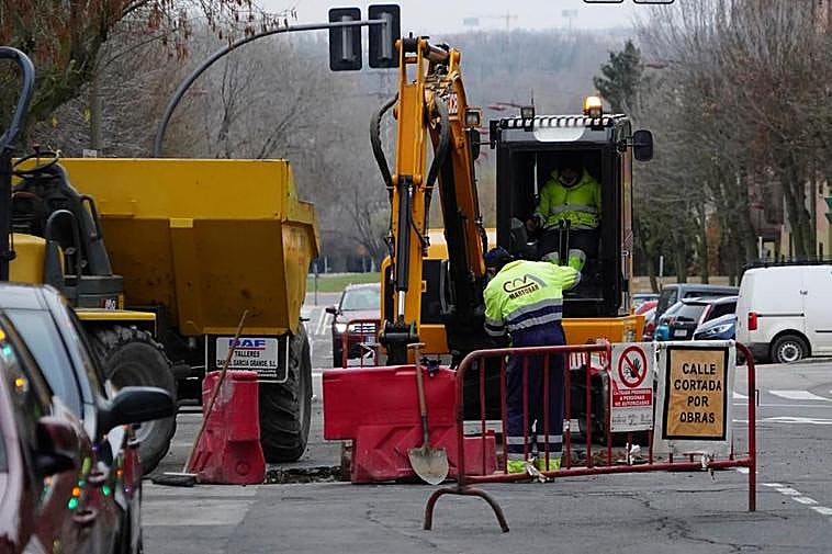 Trabajadores en una obra en la ciudad.