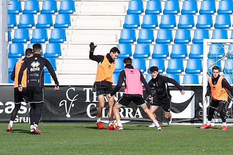 De Miguel y Mier son dos de los futbolistas que han dado positivo