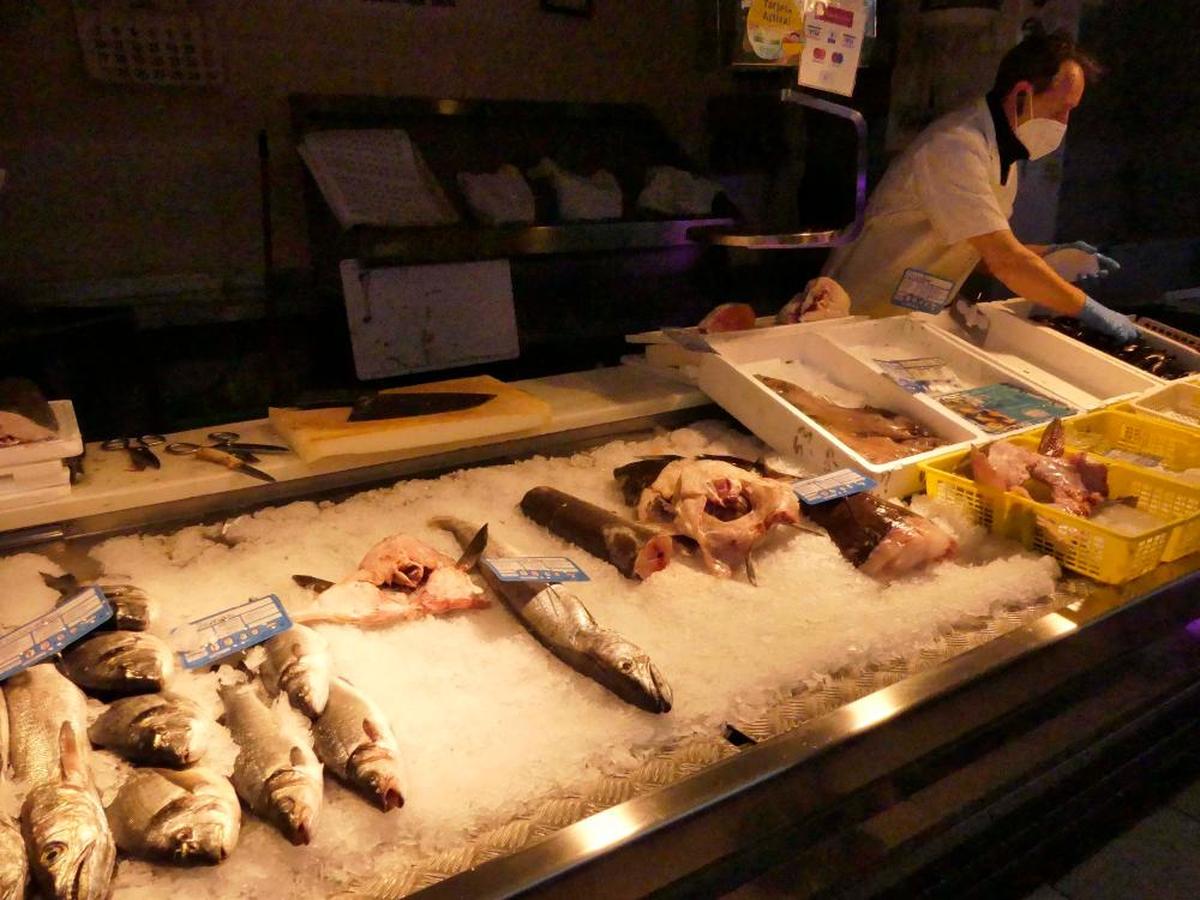 Menos género este final de semana en las pescaderías.