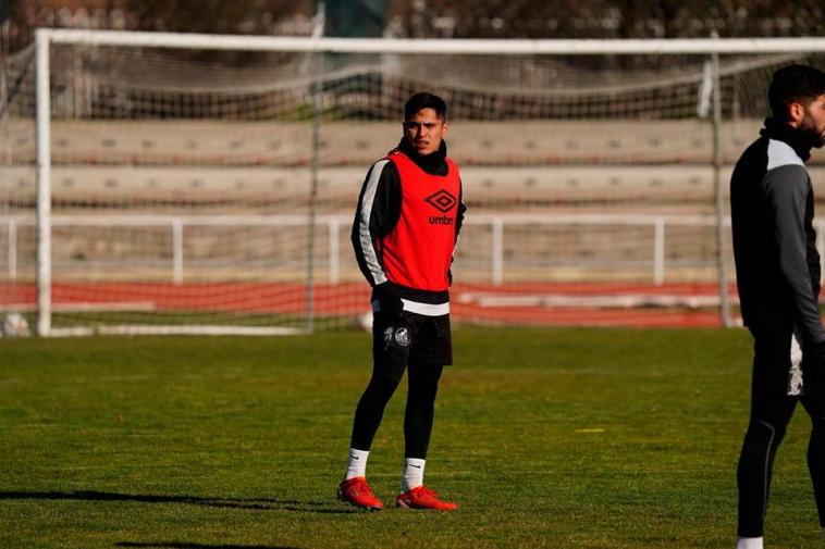 Gustavo entrenando con el Salamanca UDS.