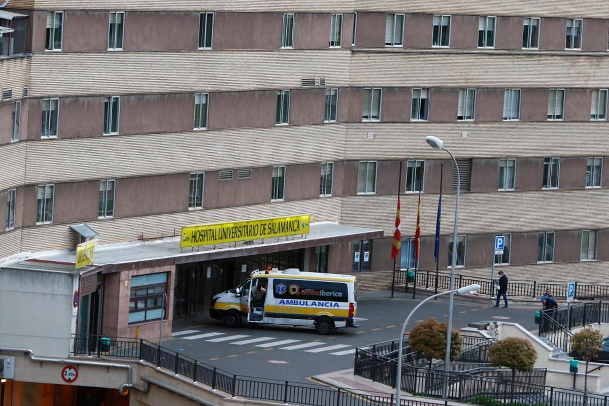 Edificio del Hospital Clínico de Salamanca.