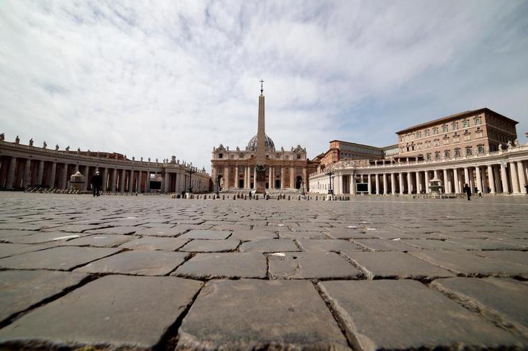 El Vaticano expresa “dolor” por los abusos