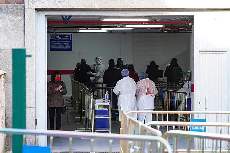 Cribado a personas con síntomas en el centro de salud San Juan