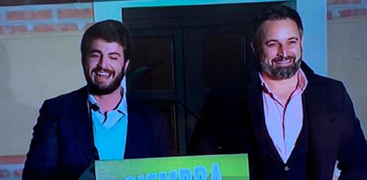 García-Gallardo y Santiago Abascal durante su comparecencia