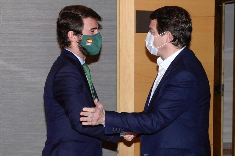 García-Gallardo y Fernández Mañueco en la reunión que mantuvieron hace dos semanas.