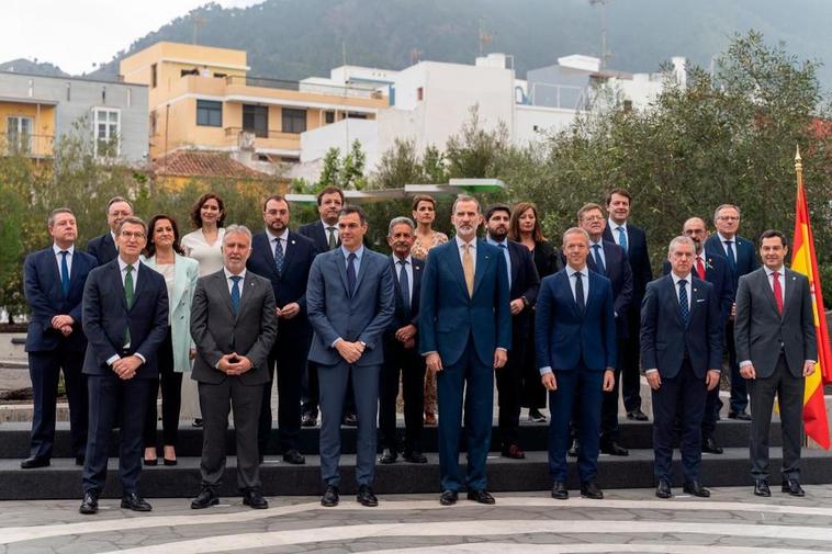 El Rey, el presidente del Gobierno y los presidentes de las CC.AA.