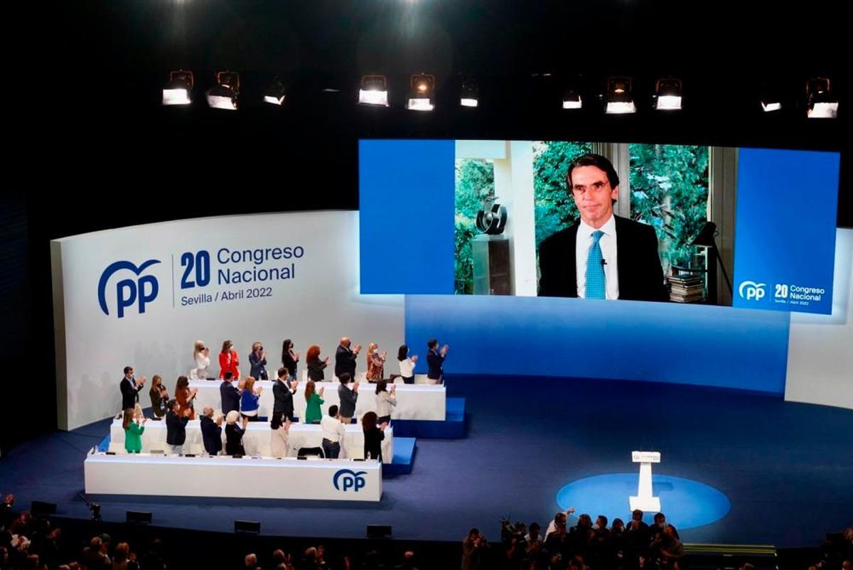 Aznar, durante su intervención en el congreso del PP.