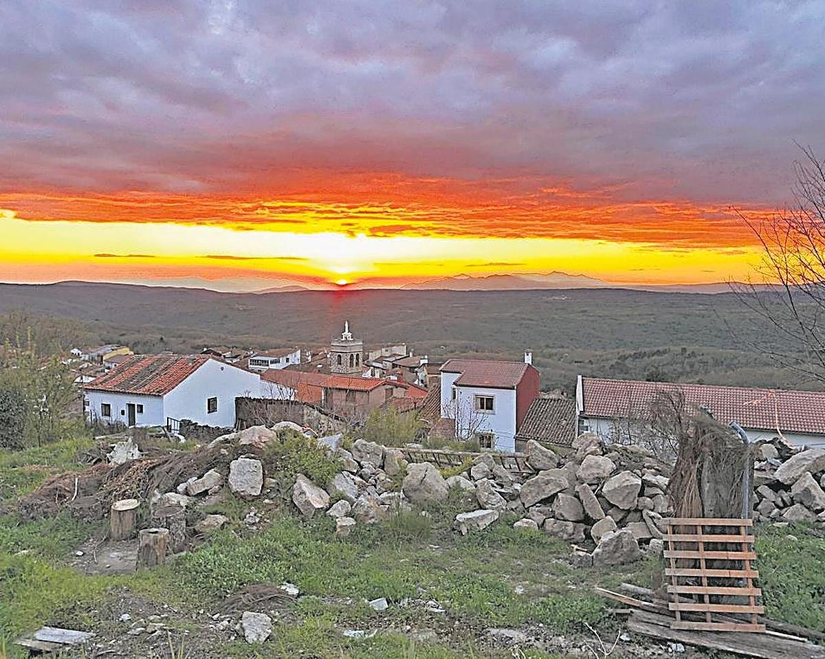 Imagen de las impresionantes vistas desde la charca de Puerto de Béjar.