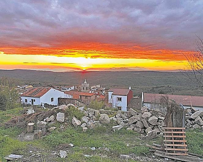 Imagen de las impresionantes vistas desde la charca de Puerto de Béjar.