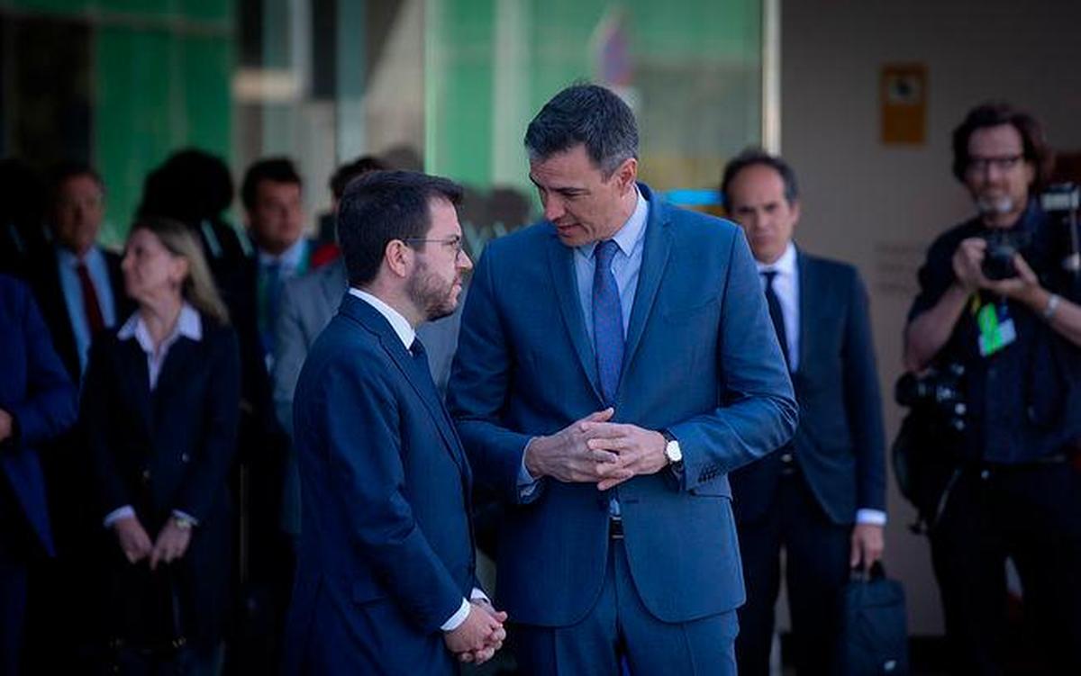 El presidente de la Generalitat, Pere Aragonès y el presidente del Gobierno, Pedro Sánchez.