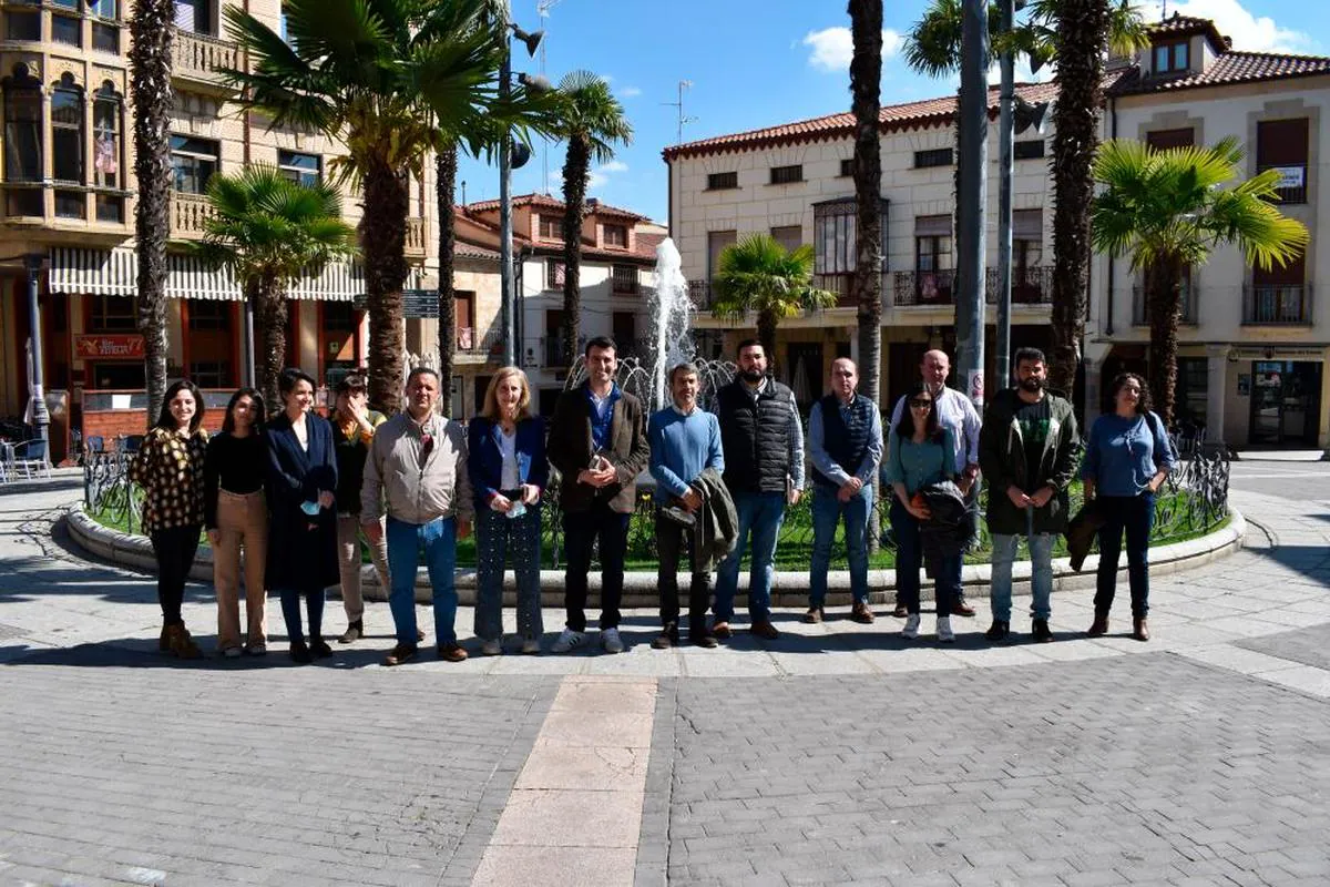 Responsables de Diputación, Ayuntamientos y Junta de Castilla y León en la reunión mantenida en Alba