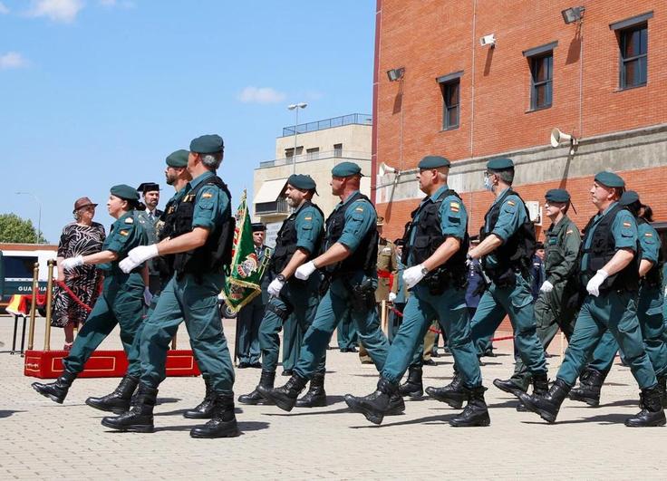 Desfile de la Guardia Civil en la Comandancia de Salamanca.