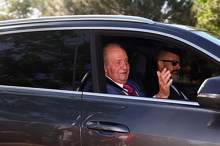 Juan Carlos I se ha reencontrado con su hijo, Felipe VI, en el Palacio de la Zarzuela