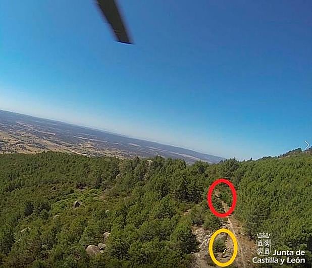 Parapente y víctima. Marcados en rojo y amarillo la zona y el rescatador