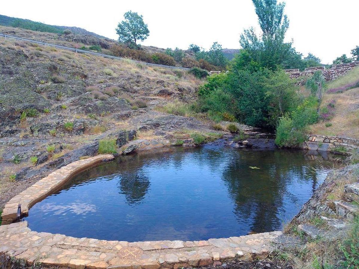 Piscina natural próxima a la localidad salmantina de La Bastida.