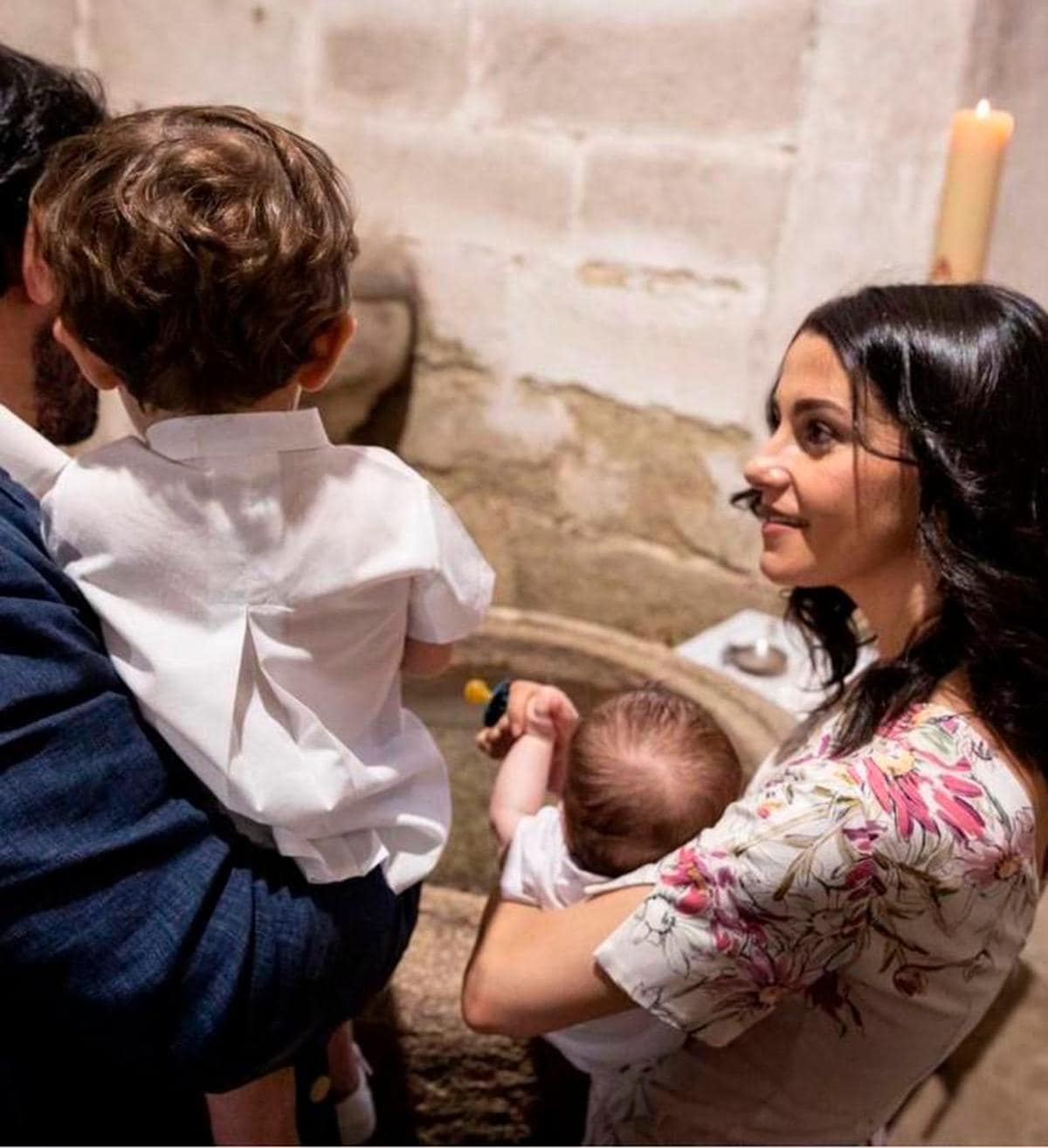 Inés Arrimadas, junto a su marido y sus dos hijos