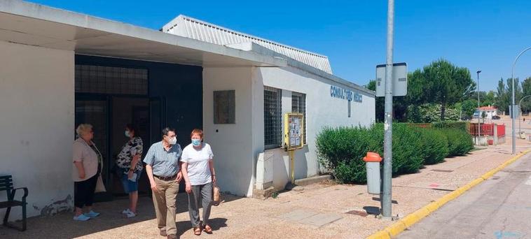 El consultorio de El Encinar reabre sus puertas 204 días después del desplome de su techo