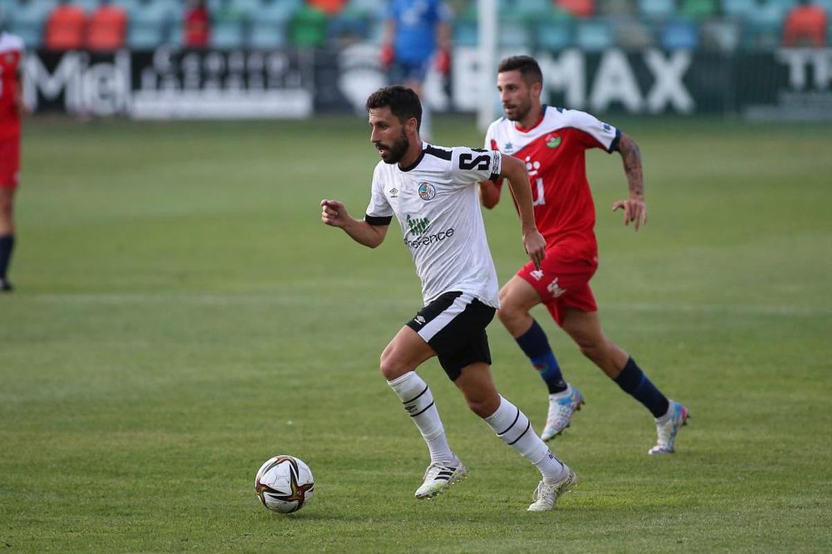 Diego Benito en un partido contra el Móstoles de la pasada temporada.