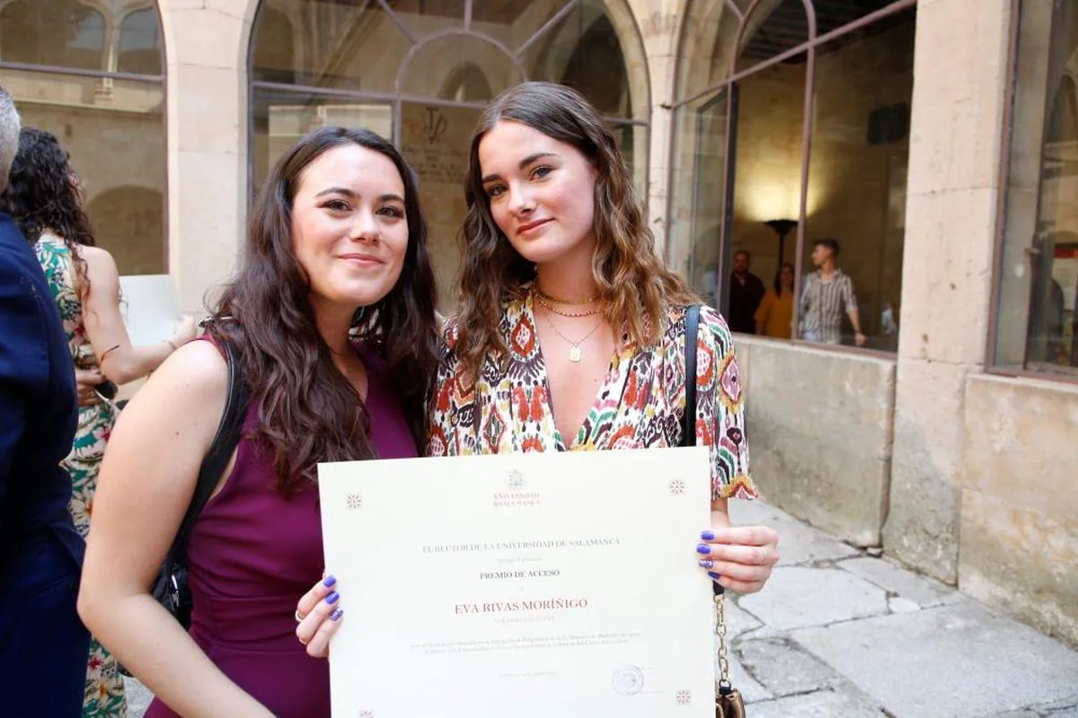 Elvira y Eva Rivas Moríñigo, Premios de Acceso a la Universidad