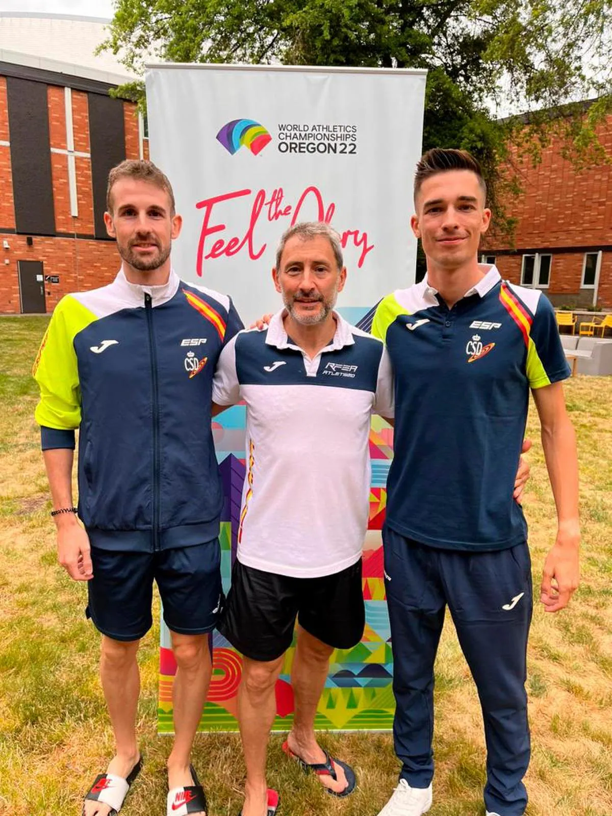 Álvaro de Arriba, junto a Ángel Basas y Mario García Romo.