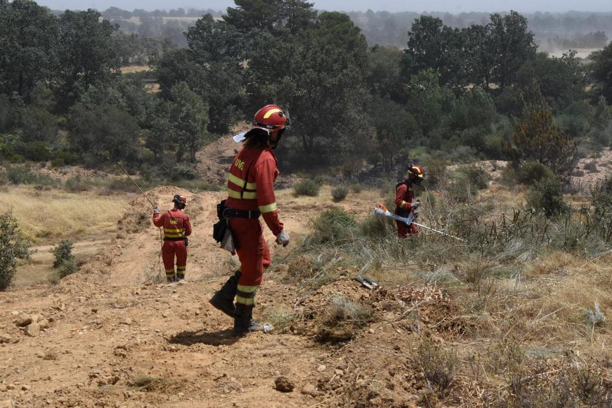 Efectivos de la Unidad Militar de Emergencia realizando labores de perimetración la pasada semana.