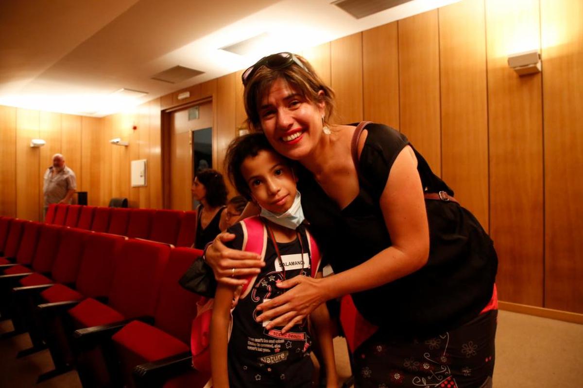 Cristina recibe a Nacia.