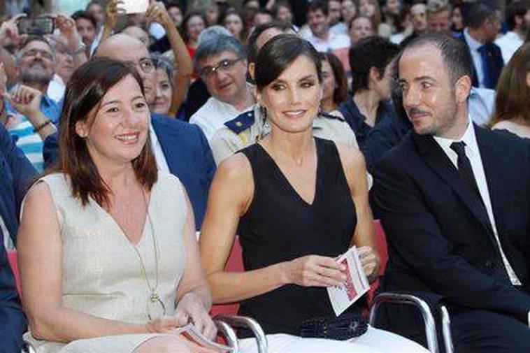 La Reina Letizia y la presidenta de Baleares Francina Armengol en la inauguración de la 9º edición del Atlántida Film Fest en Palma