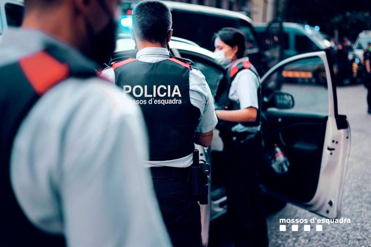 Los Mossos d’Esquadra investigan 17 casos de ‘pinchazos’ de sumisión química.