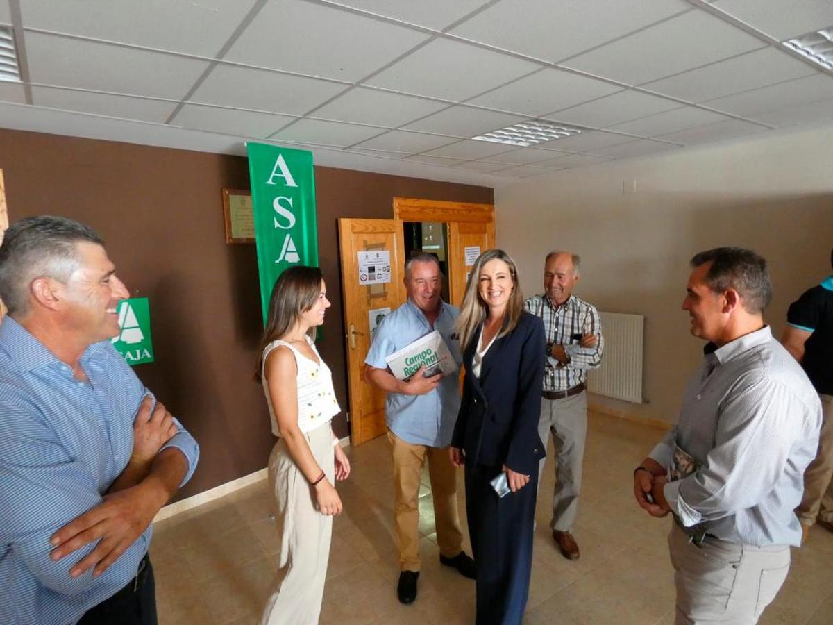 Julián Barrera, Noelia Sainz, Donaciano Dujo, María José González, Manuel Aires y Juan Luis Delgado.