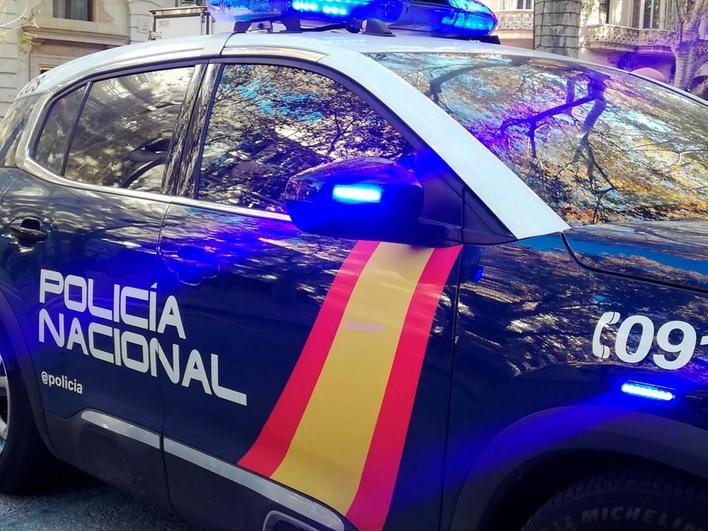 Un vehículo de la Policía Nacional