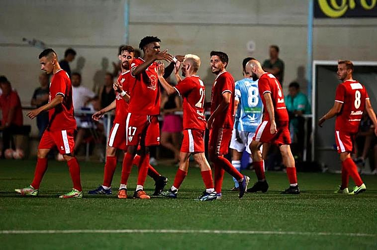 El Guijuelo sigue sumando buenas sensaciones en Coria con una victoria (1-2)