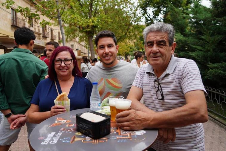 Los salmantinos disfrutan de la Feria de Día.