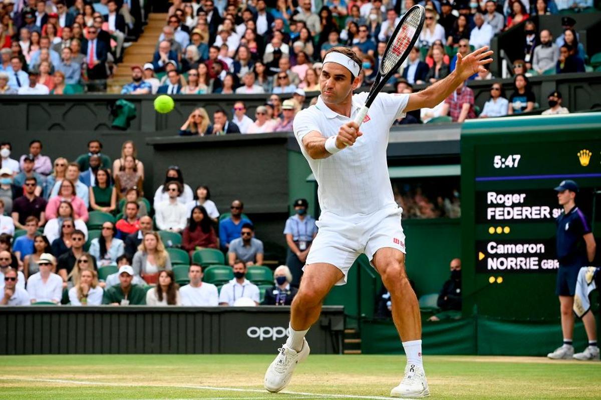 Roger Federer en medio de un partido.