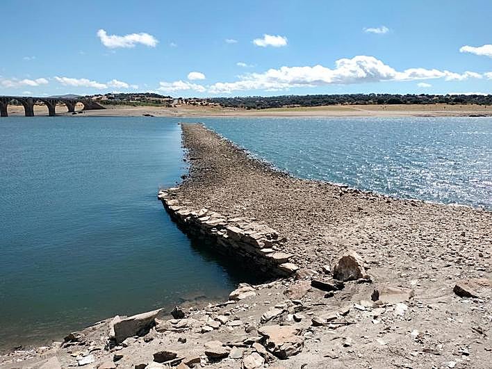 Pantano de Santa Teresa.