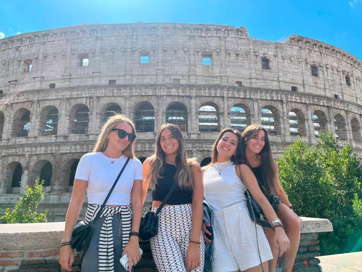 Laura Vinuesa, Teresa Barrionuevo, Marta García y Beatriz Cruza, en Roma.