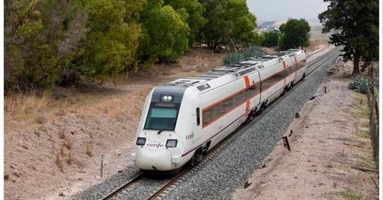 Un tren como el que ha arrollado al varón.